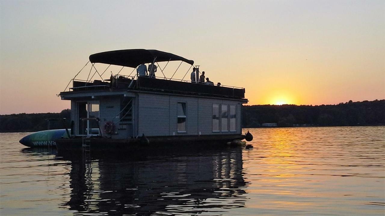 Hotel Hausboot Deluxe Berlino Esterno foto