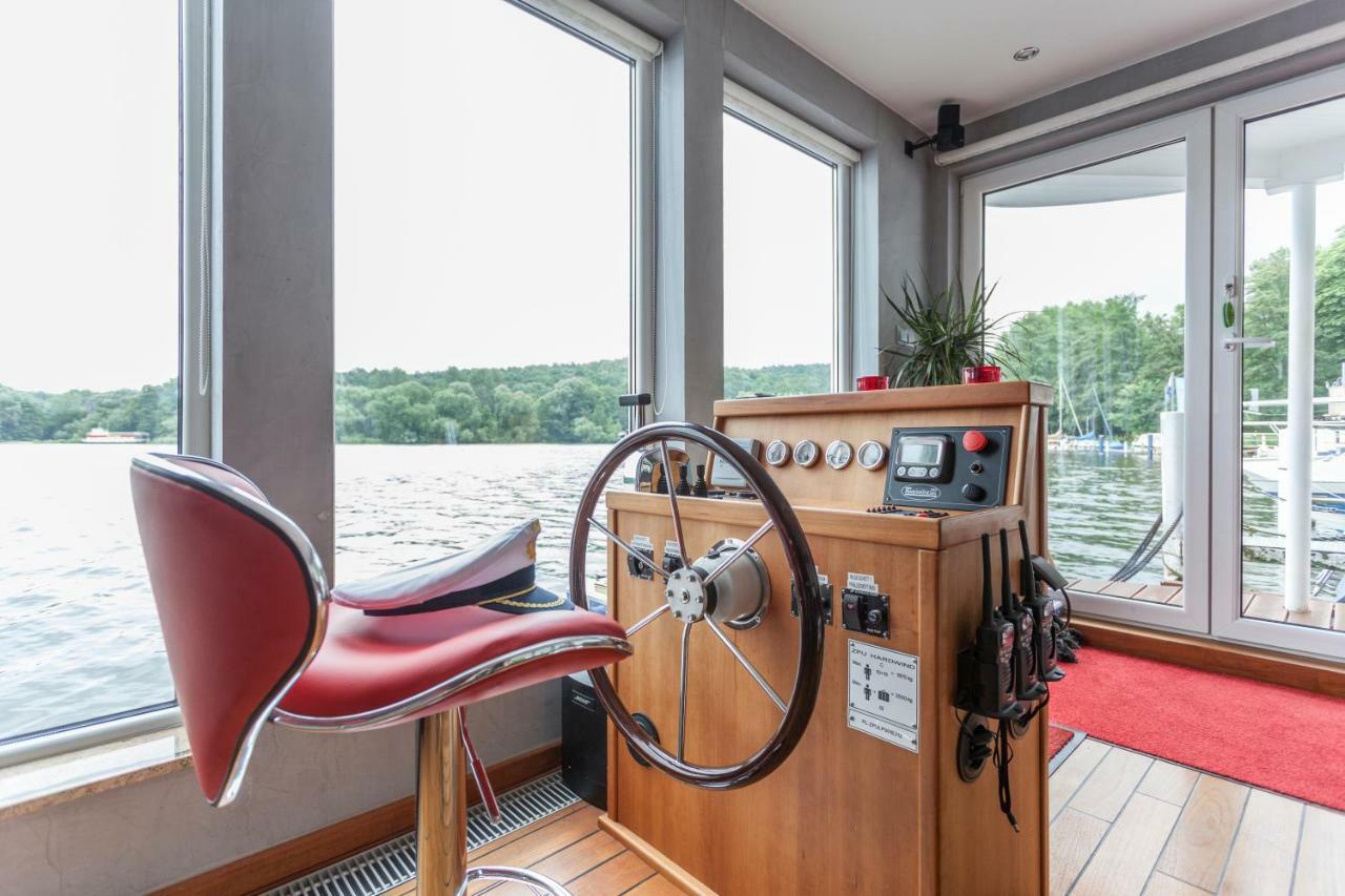 Hotel Hausboot Deluxe Berlino Esterno foto